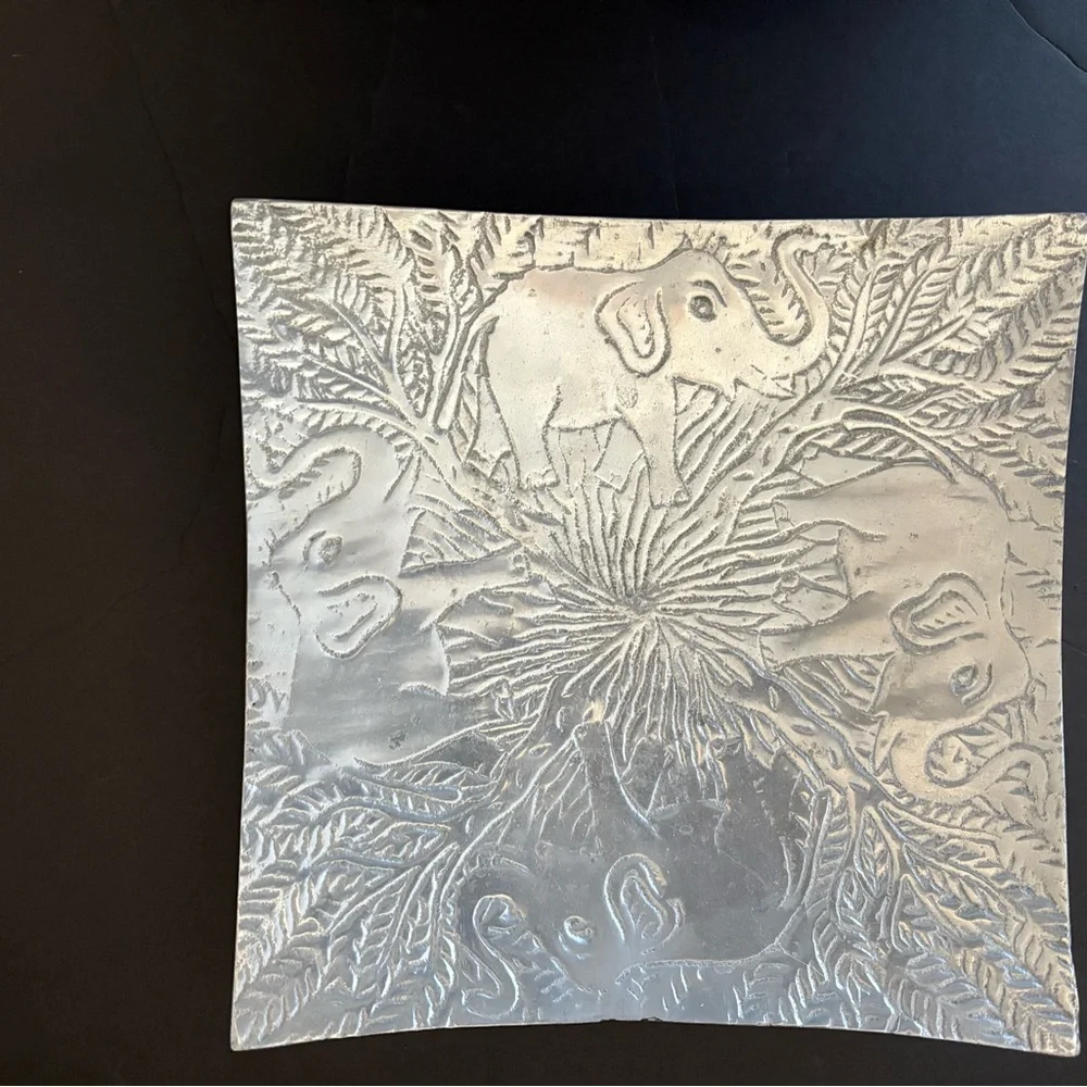 Aluminum Metal Plate/Tray w Elephant Design-9 1/2” x 9 1/2”.Made in India